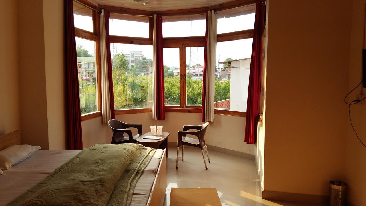 The Tara Villa Shamshi Esterno foto