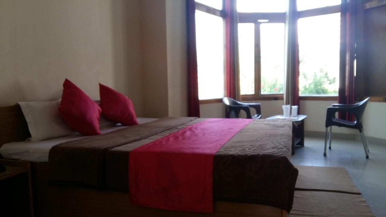 The Tara Villa Shamshi Esterno foto